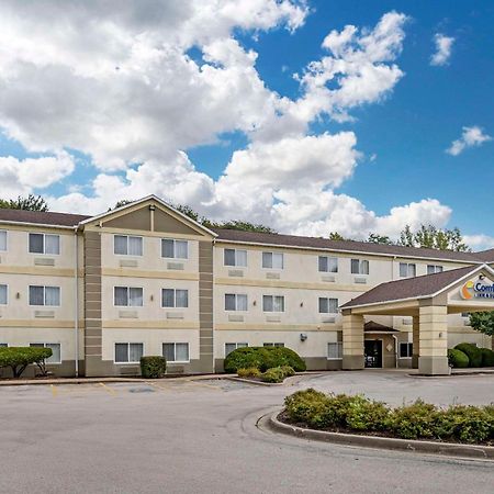 Comfort Inn & Suites East Moline Near I-80 Bagian luar foto